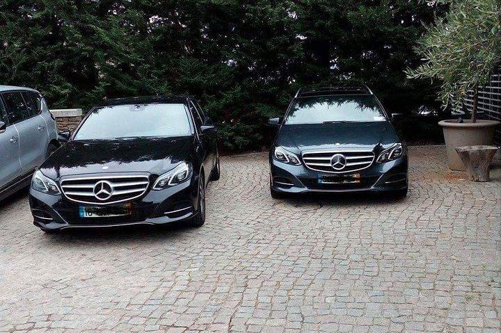 Private Transfer Lisbon-Porto with 2 (two) visits