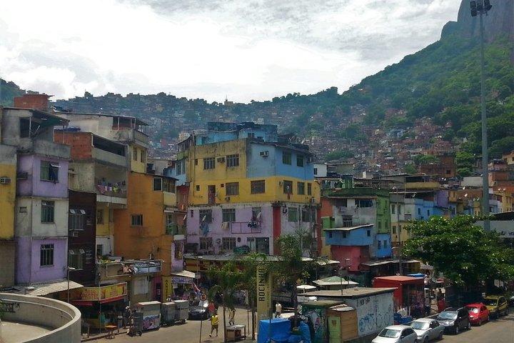 Tour da Favela no Rio com serviço de transfer