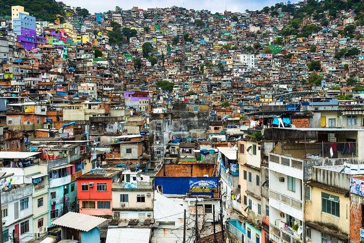 Tour da Favela no Rio com serviço de transfer