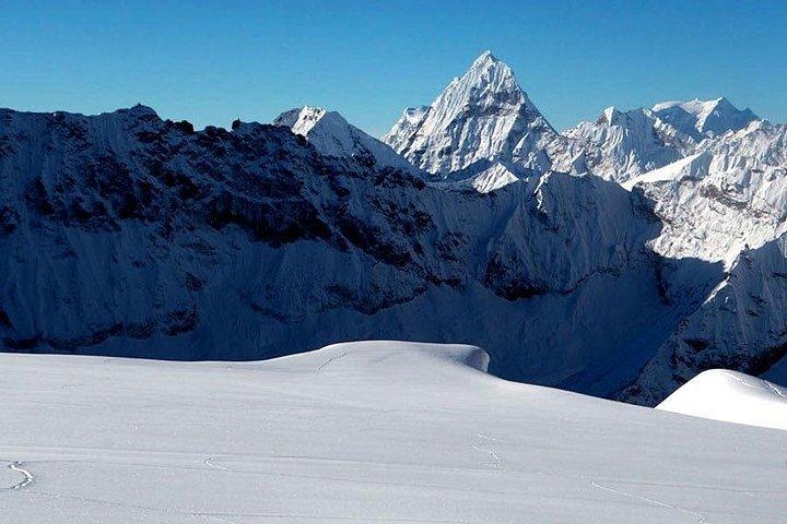 Island Peak Short Climb – 15 Days