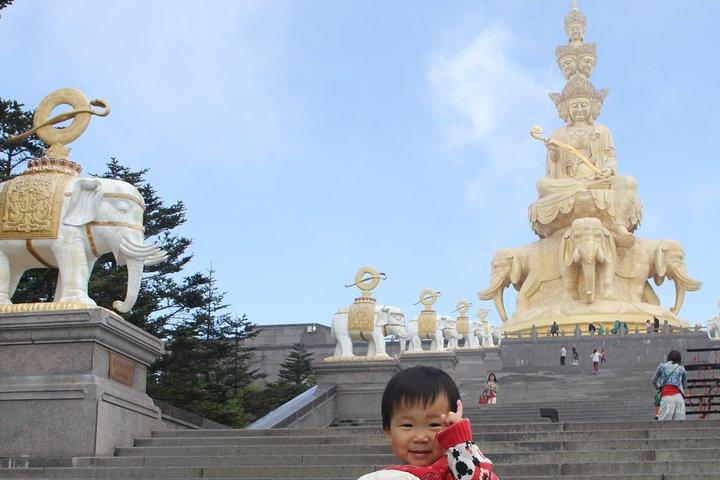 Excursión privada de 7 días a la ciudad de Chengdu, el Monte Emei y Jiuzhaigou