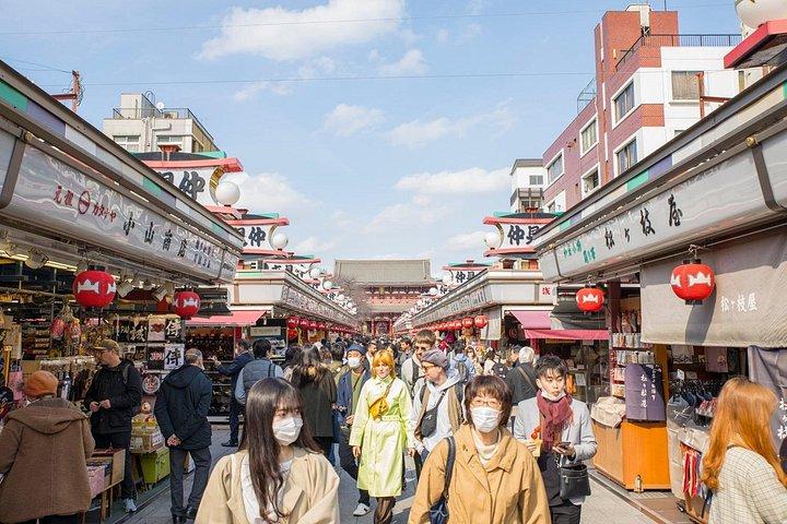 浅草、東京で一番人気のファミリーフードツアー