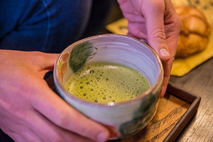 浅草、東京で一番人気のファミリーフードツアー