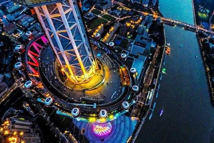 Private Guangzhou Night Tour mit Canton Tower und Pearl River VIP Class Cruise