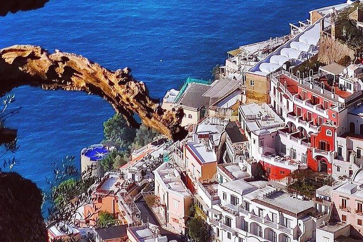 Från Amalfi-området: privat och lyxig transfer till Roms centrum eller flygplatser