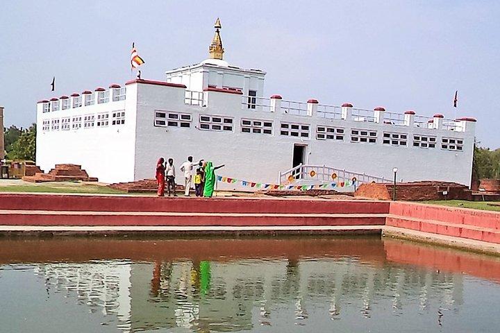 Tour de peregrinación de Lumbini en vuelo: 2 días