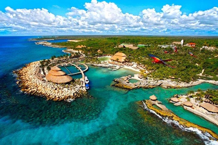 Private Transfer to Xcaret Park, Roundtrip from Playa del Carmen