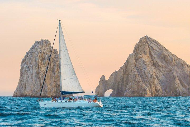Los Cabos Luxury Sunset Sail com aperitivos leves e bar aberto