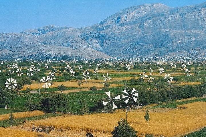 LASSITHI & KNOSSOS CRETE, full day professional guided coach tour
