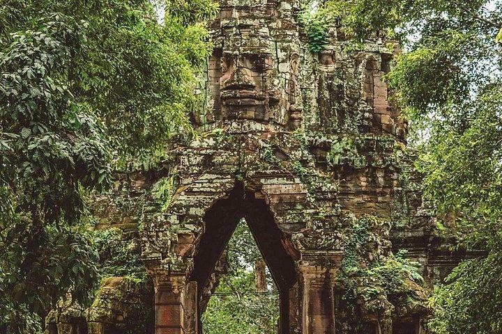 アンコールとジャングルの 2 日間の宝物、バンテイ スレイ、ベン メリア寺院