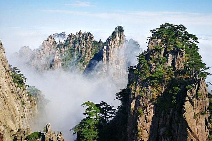 新幹線による南京からの2日間の黄山山と西逓村のプライベートツアー
