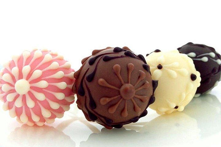 チョコレートテイスティングと西/東村ウォーキングツアー