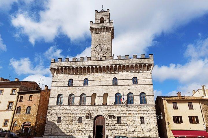 TRANSFERT PRIVÉ de Florence à Rome avec arrêts à S Gimignano et Montepulciano