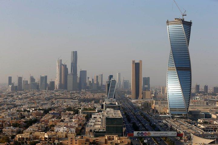 Lufthavnstransport: Riyadh Lufthavn RUH til Riyadh med Luxury Van