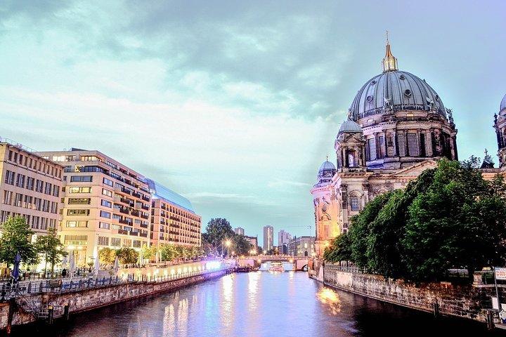 Prag til Berlin privat overførsel med valgfri sightseeing