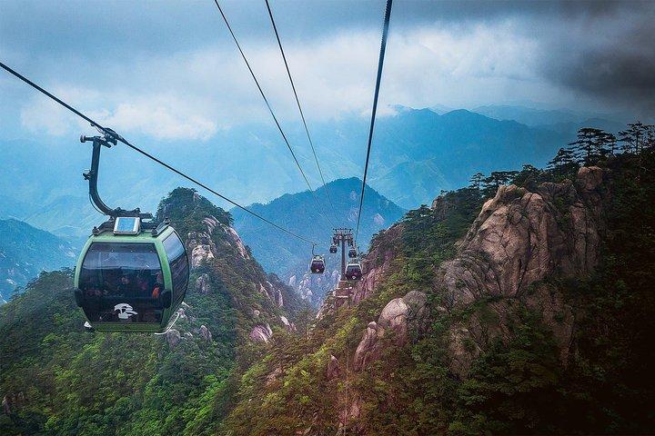 Viaje privado de 2 días a la montaña Huangshan y al pueblo antiguo de Tangmo desde Guangzhou