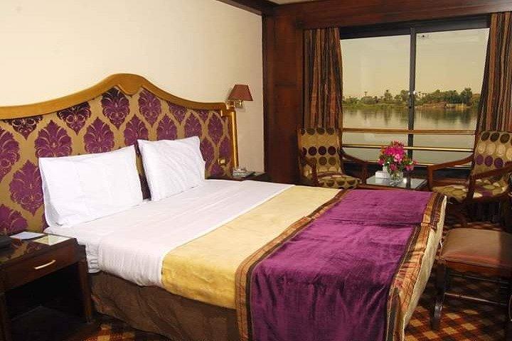Incrível cruzeiro de 4 dias no Nilo de Luxor a Aswan com passeios turísticos e Abu simbel