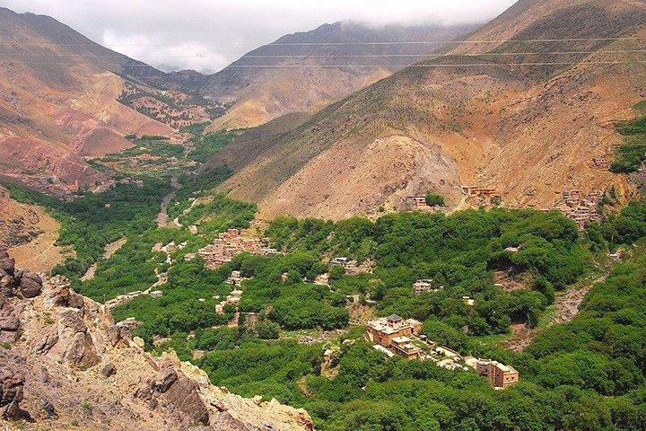 イムリルとハイ アトラスへのプライベート日帰り旅行