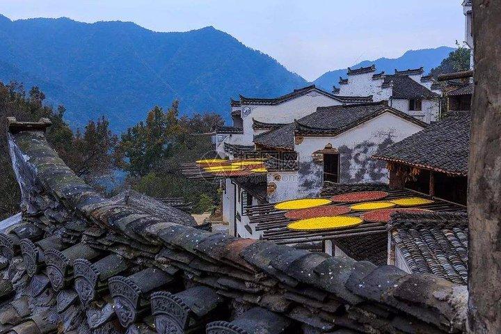 Viaje privado de 2 días a la montaña Huangshan y al pueblo antiguo de Tangmo desde Guangzhou