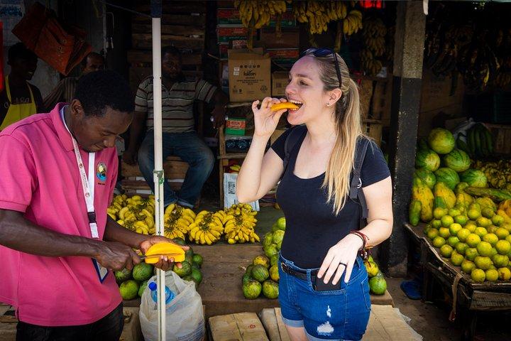 Avondrondleiding met lokaal eten (Test van Zanzibar)
