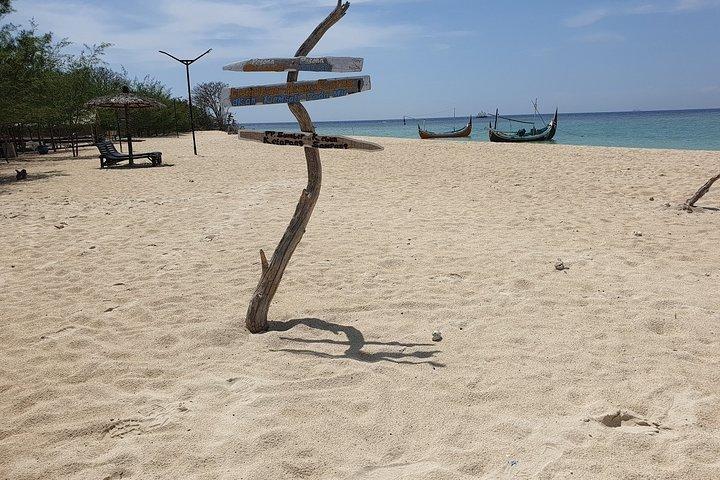 Erkunden Sie die Insel Gili Labak zum Schnorcheln und fahren Sie von der Insel Surabaya oder Madura ab