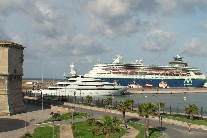 Transfer van haven Civitavecchia naar luchthaven Rome FCO per luxe busje
