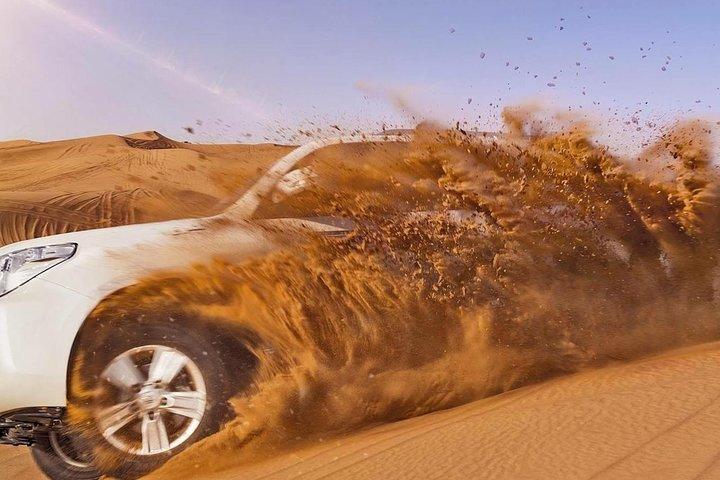 Aften Red Dunes Desert Safari med 20 minutters kameltur
