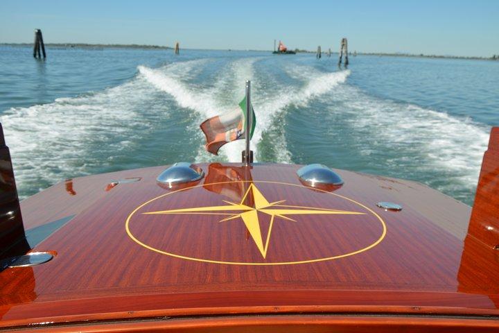 Venice S.Lucia StationからVenice Hotelsまたはその逆