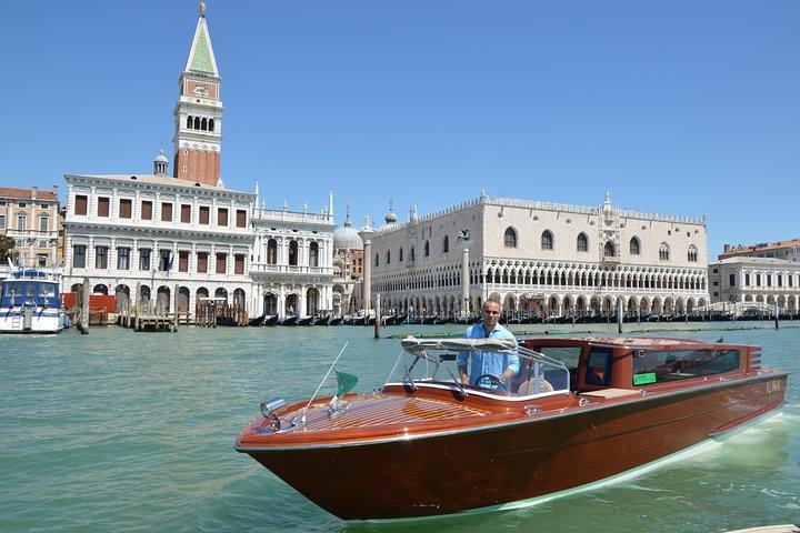 Venice S.Lucia StationからVenice Hotelsまたはその逆