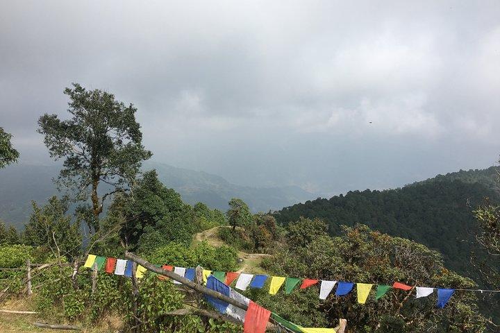 Einfache Wanderung zum australischen Camp von Pokhara