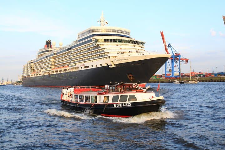 Hamburg harbor tour with a barge