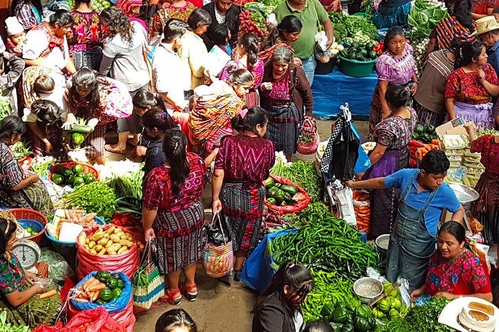 Full Day Tour: Chichicastenango Maya Market og Lake Atitlan fra Antigua