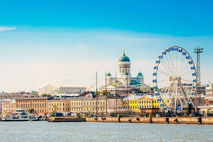 Visite panoramique privée d'Helsinki avec transfert aéroport