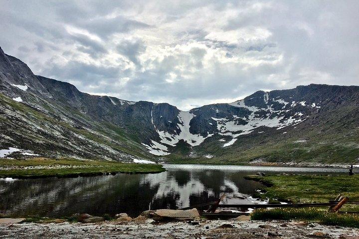 Privé - Mount Blue Sky (alias Mt Evans) Summit & Red Rocks Tour