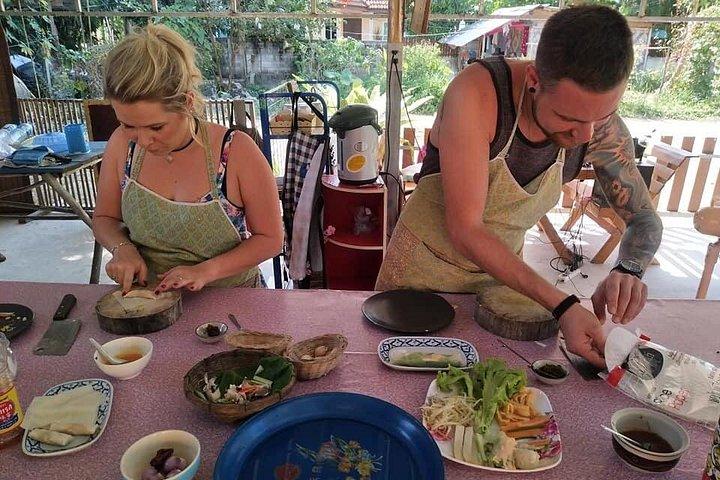 クラビのアオナンでのイブニングコースタイ料理教室