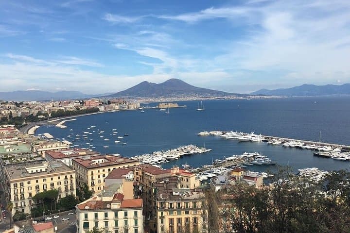 Private Tour of Naples and Royal Palace with Tour Guide