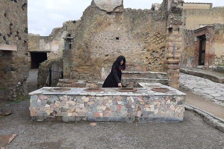 Private Walking Tour through the Historical City of Herculaneum