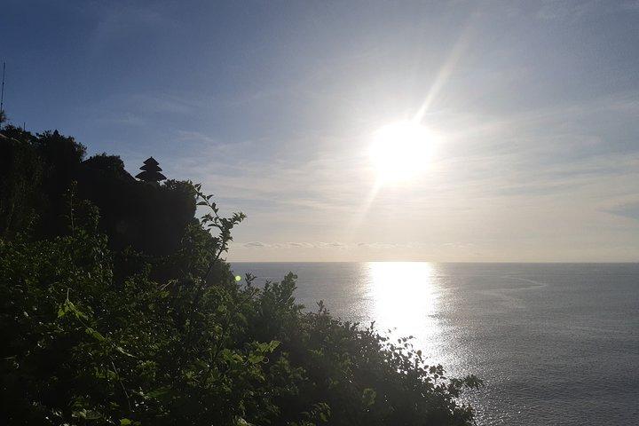 Sport acquatici e tramonto a Uluwatu