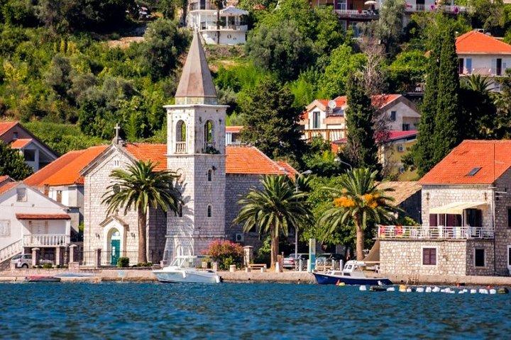 Crkva Svete Marije 1774，Crkva Sv. Roko，Tivat，Rose Full Day Tour da Cattaro