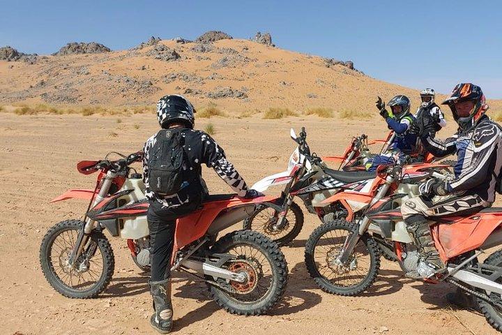 3 dias KTM-Desert Adventure em Merzouga: explore a famosa estrada de Dakar-Ralley