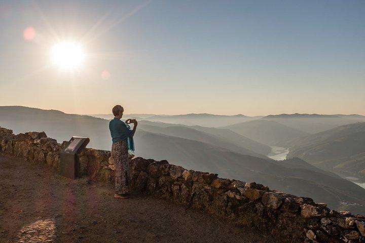 Autista con veicolo privato nella valle del Douro