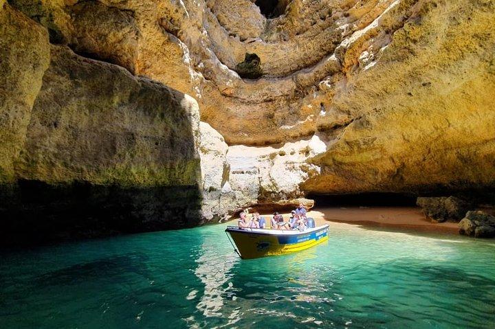 Visite traditionnelle - Grotte de Benagil