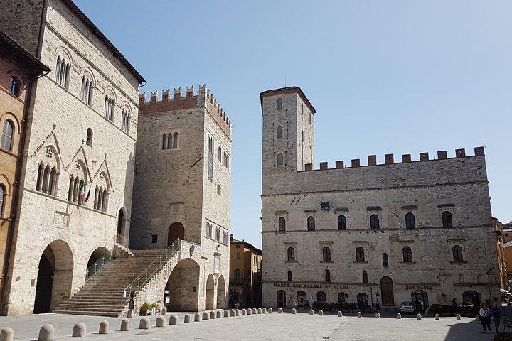 Todi, tra Medioevo e Rinascimento – Tour Privato