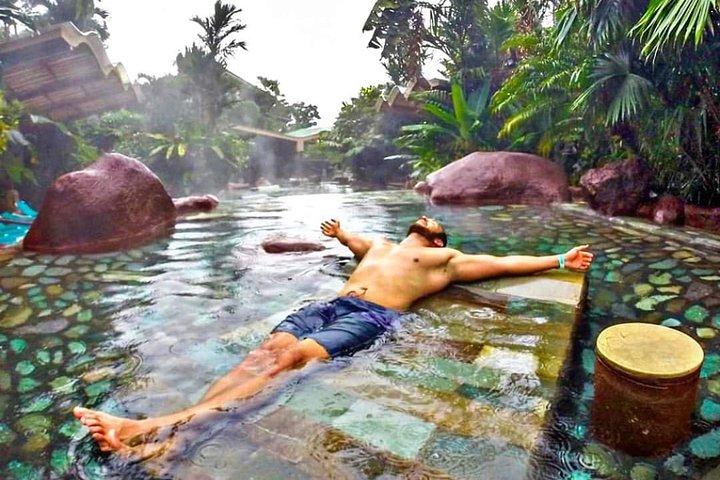 Costa Rica Explorer 10D/9N Vacation Package