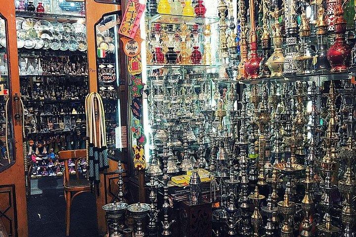 ギザのピラミッド＆ハーン・アル＝ハリーリ旧市場ツアー（ランチ付き）