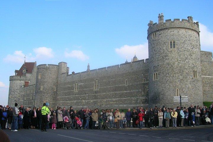 Royal Windsor Castle Tour Executive Private Vehicle