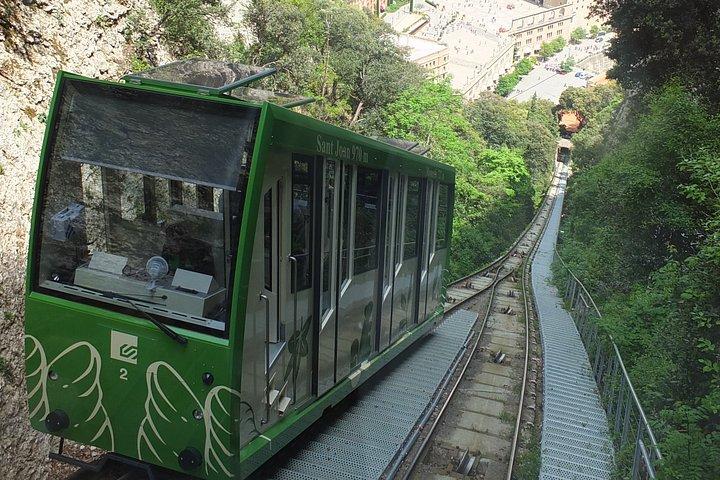 Montserrat Tour mit optionaler schwarzer Madonna + Zahnrad/Seilbahn