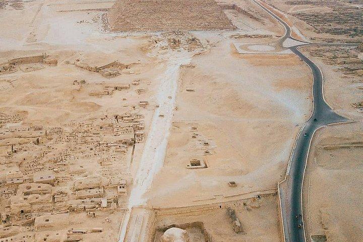 Von Hurghada: Besuchen Sie Kairo, Pyramiden und Museum mit dem Flug