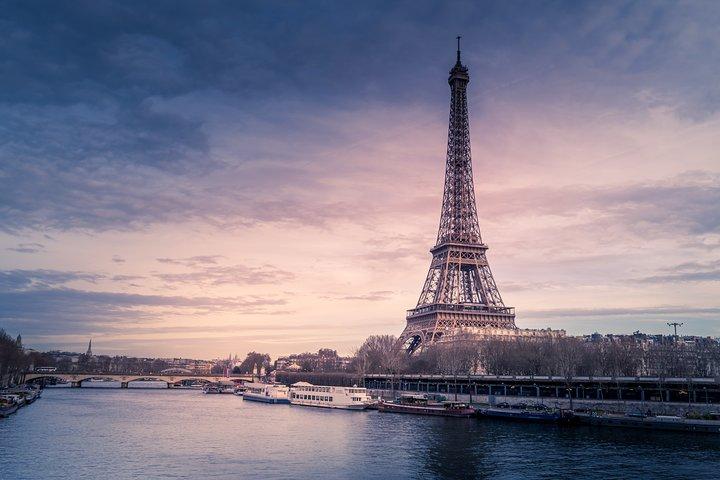 パリ ウォーキング ツアー: パリの象徴的な場所と秘密のスポットを発見