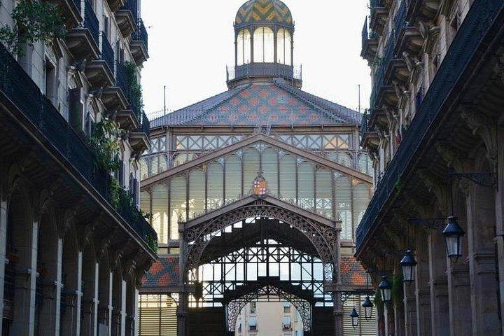Barcelona City Kickstart: Private Tour